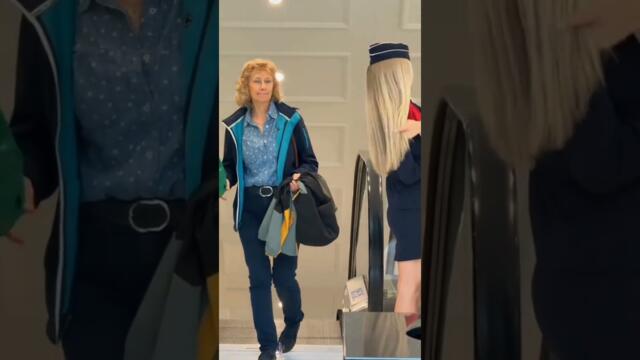 ❤️🇷🇺👠February 26, 2026Can you read people’s eyes? #crew #Aria_in_sky #reactions #stewardess #losangeles