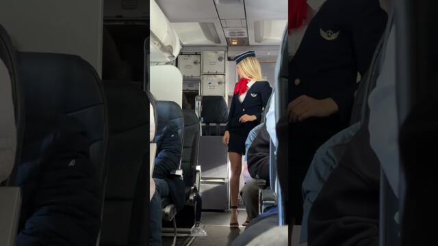 ♥️🔥👠🇷🇺Russian beauty #stewardesslife #flightattendant #cabincrewcareer #airportfashion