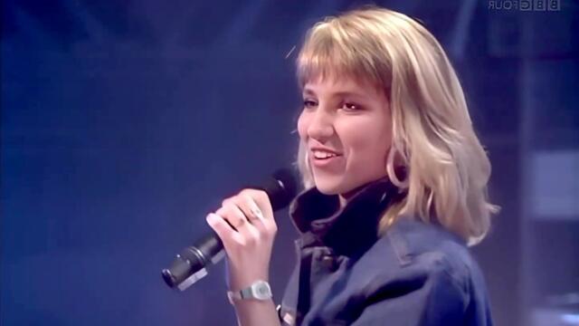 Debbie Gibson - Out of the Blue (TV 1988 Remastered)