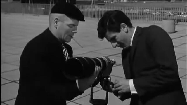 Тигърът обича прясно месо (Le tigre aime la chair fraiche 1964) 1/2