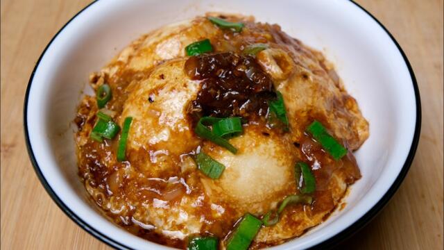 Eggs cooked like this its so delicious and comforting, home-cooked meal for dinner