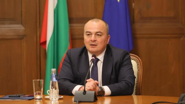 Абровски ще събира всеки месец бившите земеделски министри да обсъждат състоянието на сектора