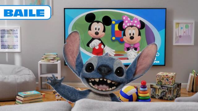 ¡Baila con Stitch al ritmo de Mickey Mouse! 🕺🎶 | Mickey+ Cortos | @DisneyJuniorES