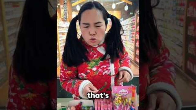 Sofiya's Prank Chewing Gum EXPLODED?! 😱🍬😂 | Carriage house wooden artist #funny #shorts
