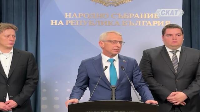 Иде ли парламентарна диктатура? Опозицията гневна от новите правила в Народното събрание.