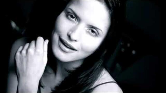 The Corrs – Runaway (Tin Tin Out Remix) [4K] Released: 15 February 1999
