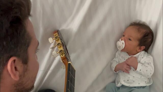 Manuel de Manuel - Canta a su niño Manue