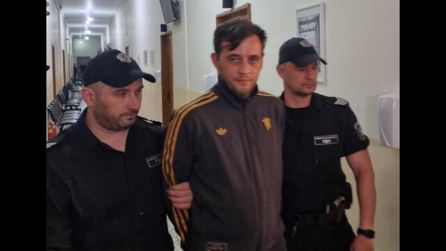 Съдът остави в ареста съдебен заседател от Бургас, обвинен в мащабна схема за измами