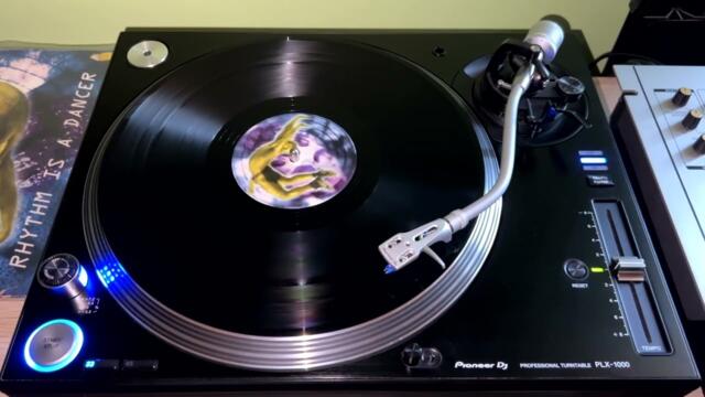 Snap - Rhythm Is A Dancer (12" Mix) Logic Records 1992