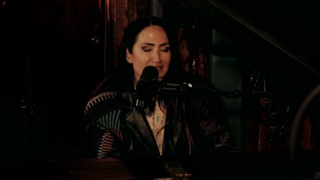 Joan As Police Woman - Flushed Chest (The Real Life Anniversary Sessions)