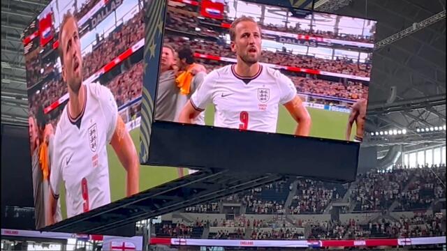 England 4–2 Croatia | 80,000 Fans Sing Oasis 'Wonderwall'