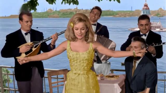 Aliki Vougiouklaki (1963) - I love you (Heartbeats at the desk)