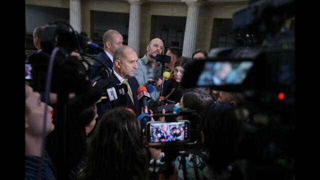 Румен Радев: Няма да видите подпис на Велислава Петрова