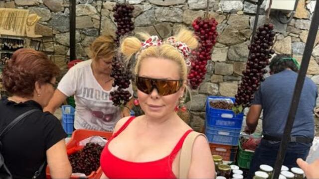 Красавицата ми тя албена вулева жалко че не правят лайф с planetcho иначе беше забавно Фестивал на черешата, с. Педула, Кипьр