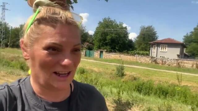 РОСИ СЕРАФИМОВА , ПРОДЪЛЖАВА ДА ДОБРОВОЛСТВА В НЕОФИТ РИЛСКИ !!!
