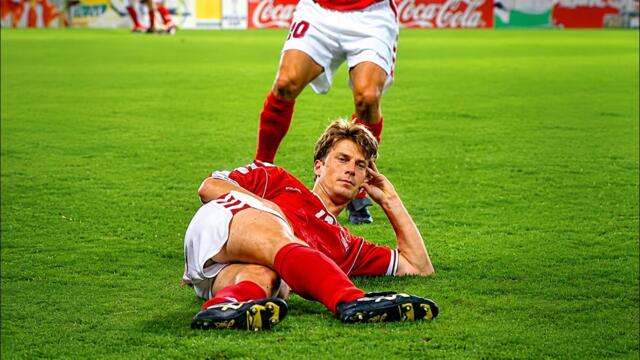 FOOTBALL WAS DIFFERENT IN THE 90s