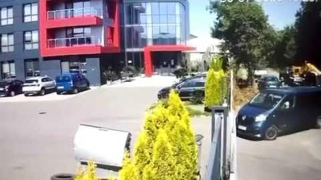 ИЗВЪНРЕДНО: С чадъра на прокуратурата и отказ от правосъдие Стоян Тенекеджиев саморазправя в Бургас