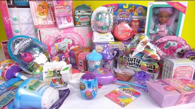 Abriendo JUGUETES SORPRESA DIVERTIDOS - Los Juguetes de Titi