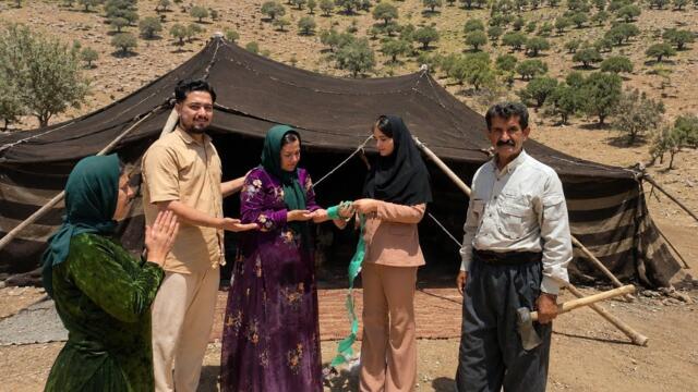 🔥 Fatemeh’s Hand Treated Traditionally by a Young Nomadic Doctor | Painful Moment