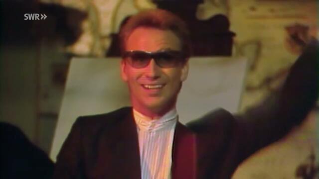 Men At Work - It's a Mistake (TV 1983 Remastered)