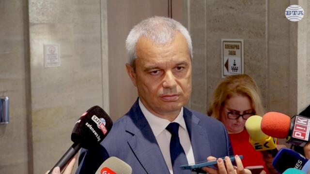 Костадин Костадинов: Бих посъветвал министъра на отбраната да се занимае с основната си функция