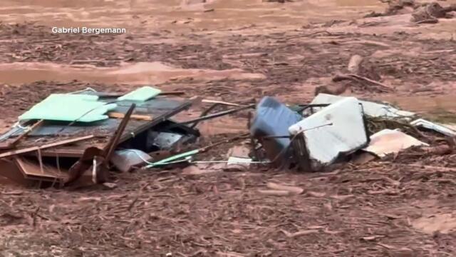 These Vacationers Escaped Deadly Floods At A Grand Canyon Resort