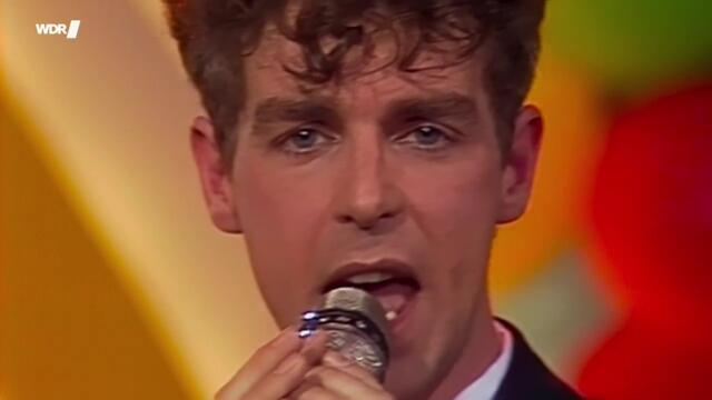 Pet Shop Boys - Love Comes Quickly (TV 1986 Remastered)