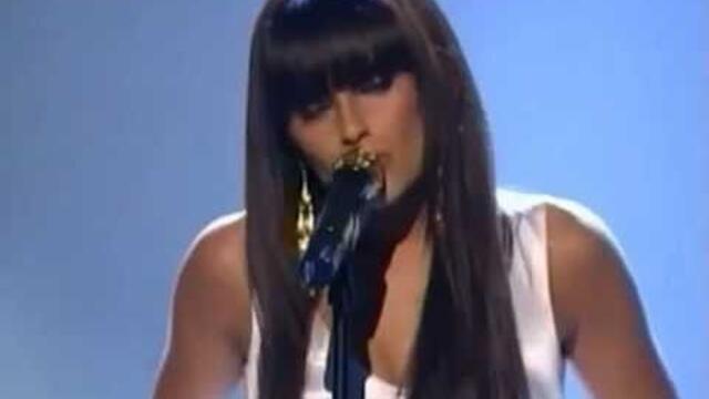 Nelly Furtado - Say It Right - LIVE-THE BEST PERFORMANCE DIVA HQ