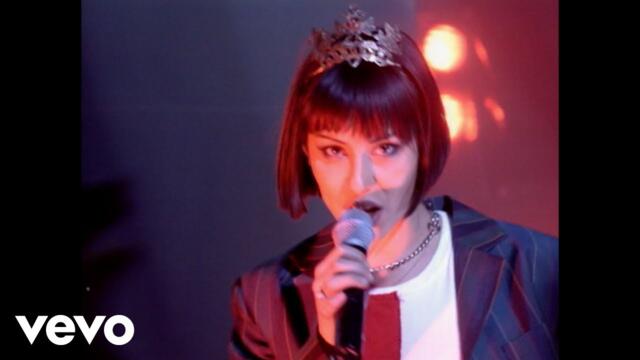Republica - Ready to Go (Live from Top of the Pops, 1997)