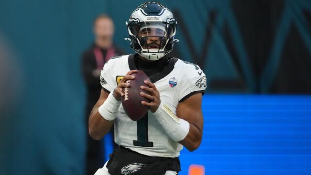 Jalen Hurts е изключен, Tanner McKee е застрелян от Eagles