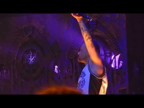 Five Finger Death Punch - The Bleeding (Live) - Mayhem Fest 2013