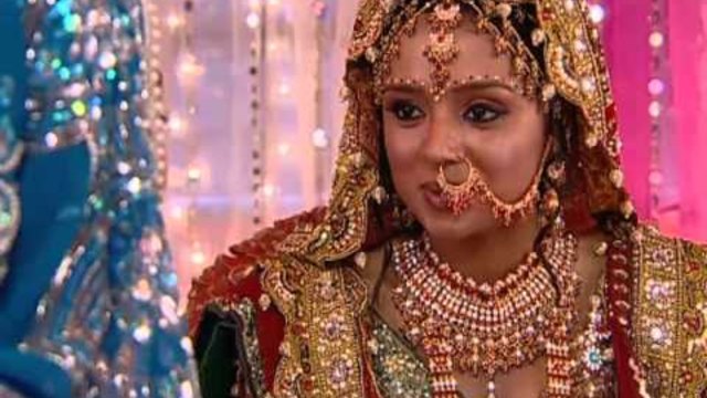 Цветовете на любовта- епизод 265