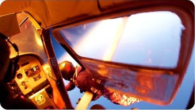AMAZING Skydivers Land Safely After Plane Crash