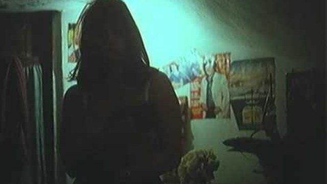 Една Жена На 33 (1982) - Целия Филм