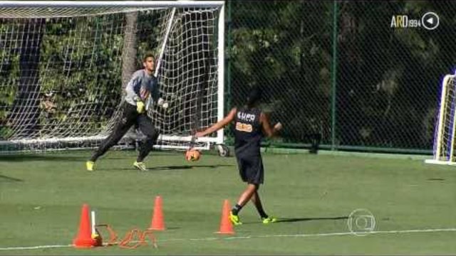 Ronaldinho Amazing Goal in Training | Training Day | HD