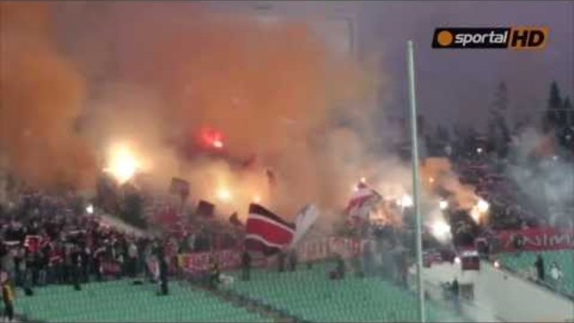 Левски ЦСКА 7:6 (19.12.2013) Ultras CSKA pyro vs Levski Sofia