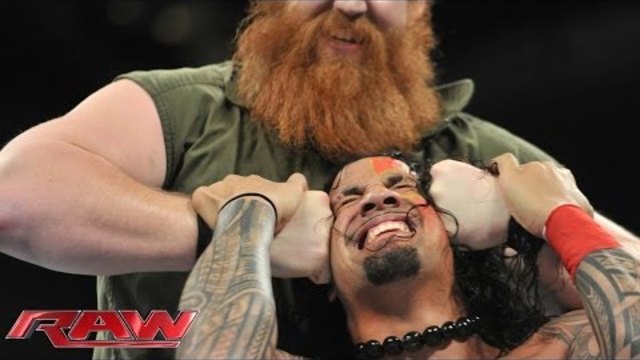 Rey Mysterio &amp; The Usos vs. Daniel Bryan, Luke Harper &amp; Erick Rowan: Raw, Jan. 6, 2014