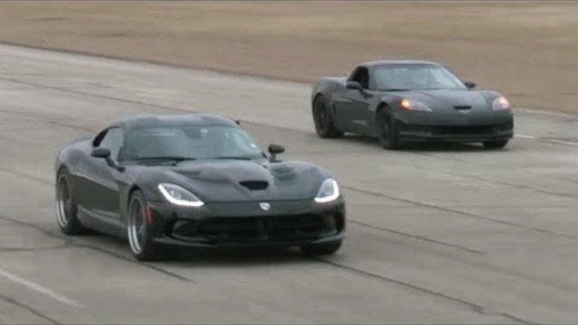 Corvette vs Viper - Roll Race