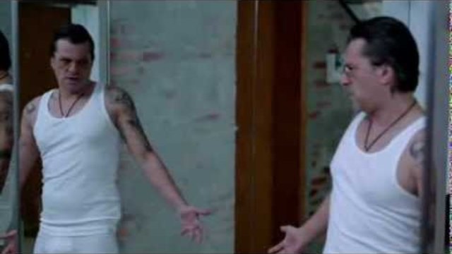 Куката пред огледалото - Под Прикритие S04E05