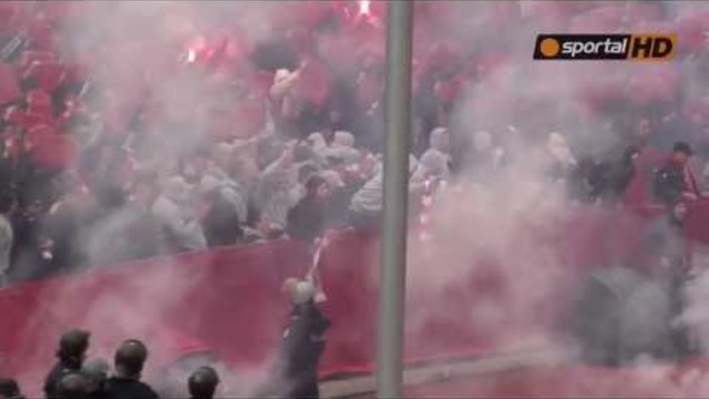 Димки и факли в агитката на ЦСКА