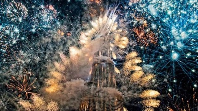 Фойеверките в Дубай - Висока Резолюция 1080p!