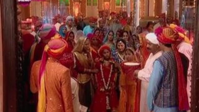 Малката булка - Епизод 7