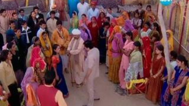 Малката булка - Епизод 8