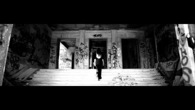 BlackGod feat. Σταύρος Λαμπρόπουλος - Περιμένω - Official Video Clip