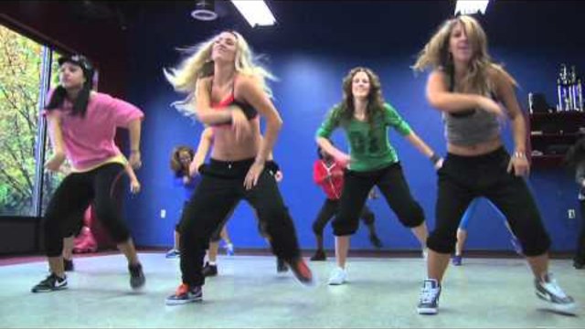 'Look at me now' Chris Brown DANCE FITNESS