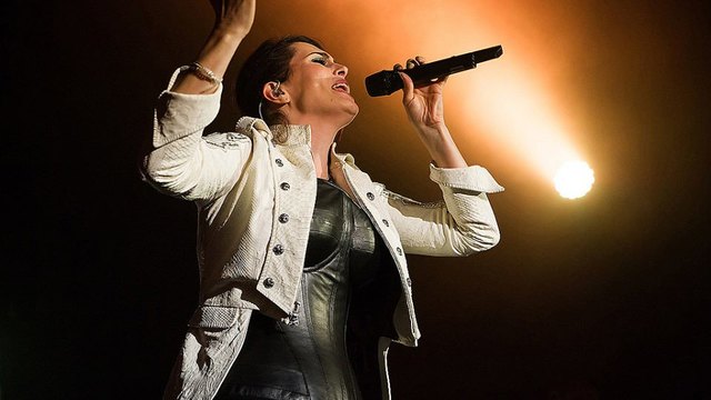 Within Temptation - Summertime Sadness (Sweden Rock 2014)