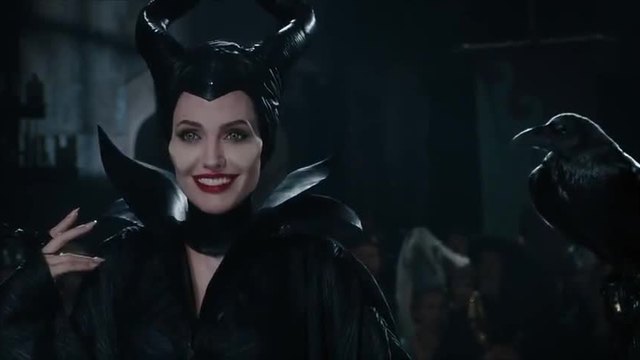 Анджелина Джоли В Филма - Господарка На Злото - Част 1 (Maleficent) - Bg Subs