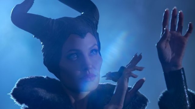 Анджелина Джоли В Филма - Господарка на злото - част 2 (Maleficent) Bg Subs