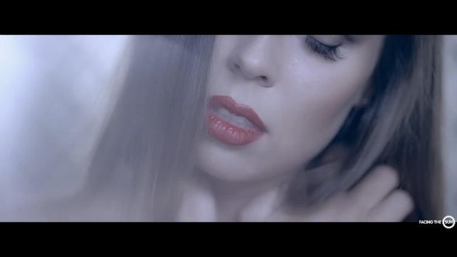 Маги Джанаварова &amp; Бобо - 1 minute | Официално видео