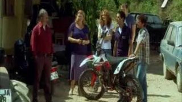 Момичето с Червения шал Епизод 3 / Бг.аудио